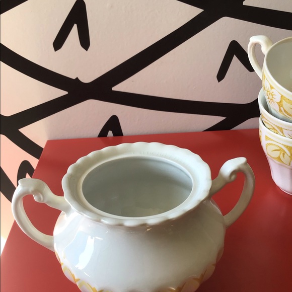 Tea Set - Picture 6 of 10